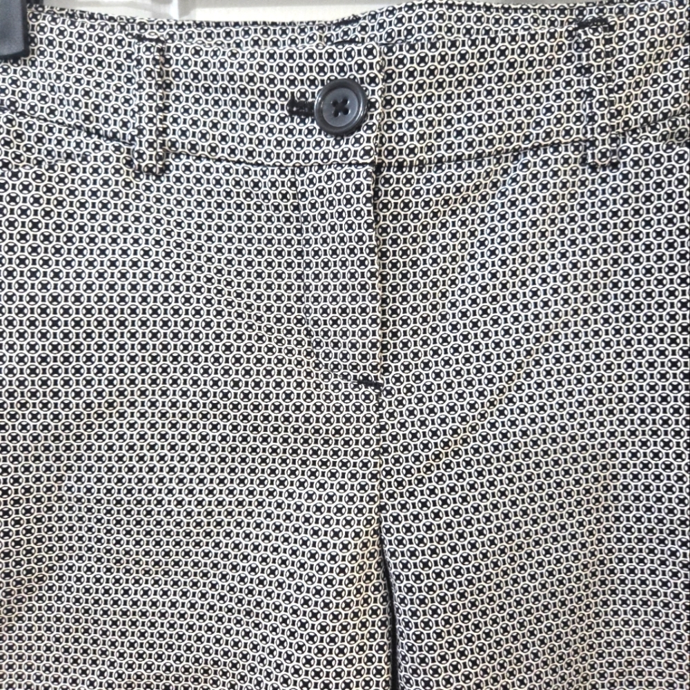 Stylish Patterned Pants - Picture 2 of 4